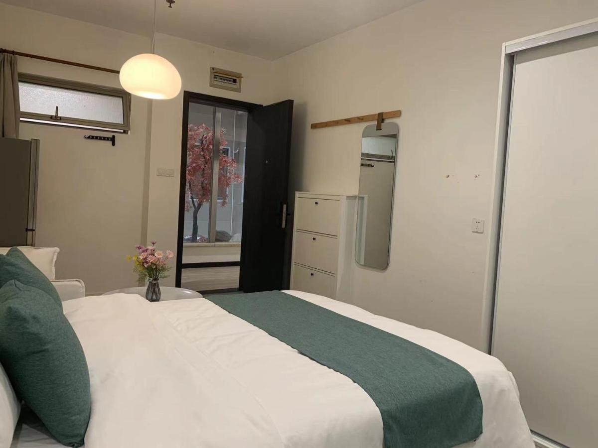 Yueshe Apartment - Hongqiao Longbai Xincun Шанхай Экстерьер фото